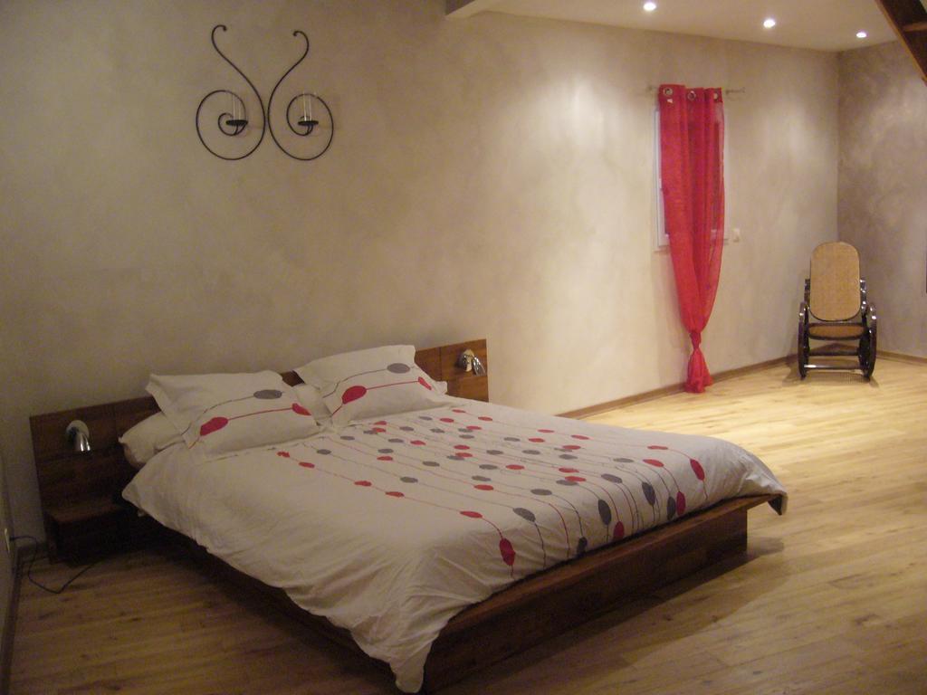 Le Jardin Ombrage Bed & Breakfast Saint-Paul-dʼIzeaux Eksteriør bilde